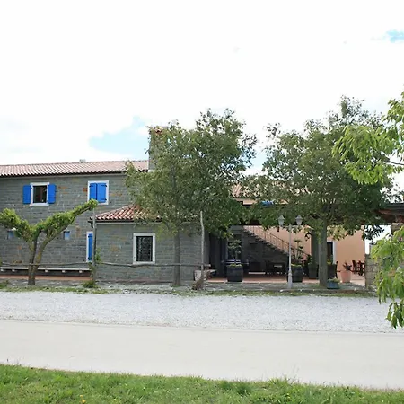 Gold Istra Гостевой дом Сечовле